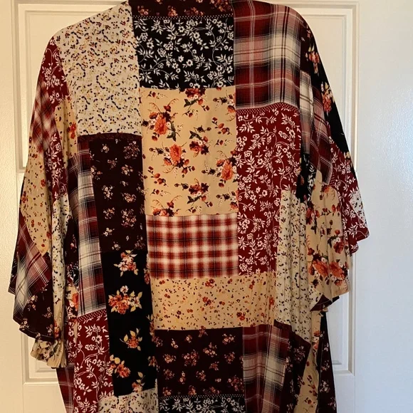 Savanna Jane Multicolor Floral patchwork embroidered Kimono - Picture 6 of 6